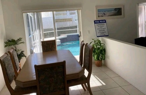 Lindfields House | Confortab Entire House to relax in the pool or enjoy near the parks