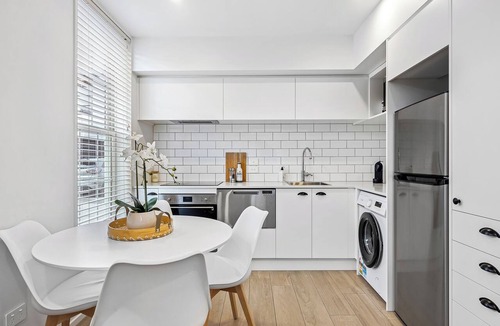 Christchurch City Centre Apartment | Contemporary 3BR City Apartment – Stylish & Central
