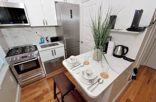 Hudson Square Apartment | Contemporary Studio Apartment in Prime NYC Location!