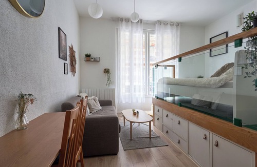 Ternes Apartment | Contemporary Studio Apartment for 2, Ternes