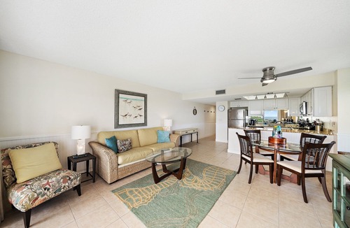 Stuart House | Corner Direct Oceanfront Condo Stunning Views S. Hutchinson Island