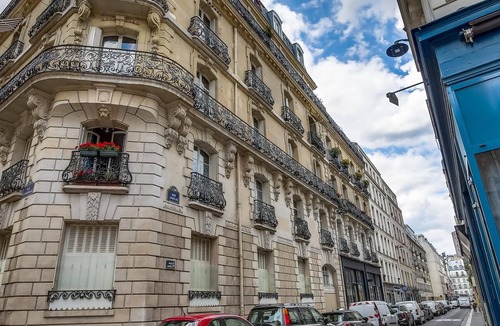 7th Arrondissement Apartment | Cosy apartment for 2 close to Eiffel Tower