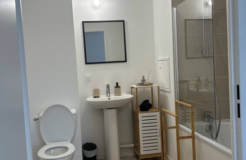 Le Blanc-Mesnil Apartment | Cosy apartment with balcony near Paris