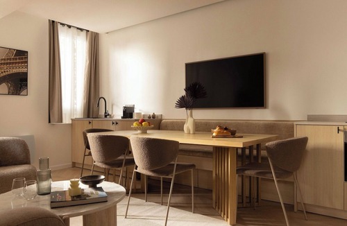 Saint-Vincent-de-Paul Apartment | Cosy apat with AC -3BR- 8P- Canal Saint-Martin