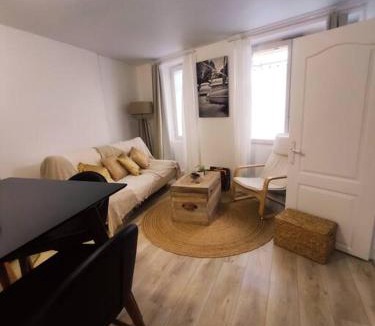 Charenton-le-Pont Apartment | Cosy Appartement 4P proche 12eme/Vincennes