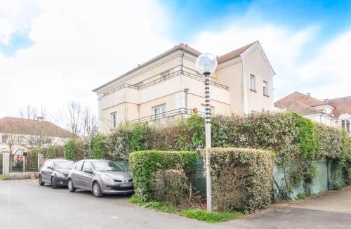 Bussy-Saint-Georges Apartment | Cosy cocoon - Fairytale Factory