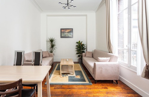 Quartier de la Chapelle Apartment | Cosy Marx Dormoy apartment at the foot of the metro