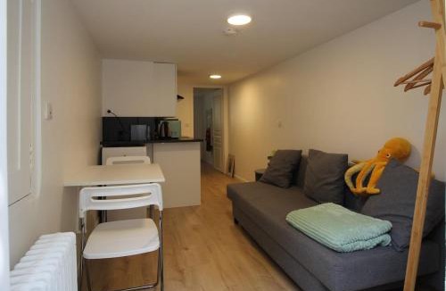 Aulnay-sous-Bois Apartment | Cosy New Studio 2 min RER B