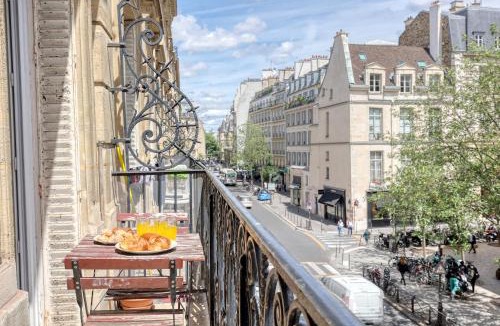 Saint-Merri Apartment | Cosy Parisian 1Bdr Flat - Prime Location le Marais