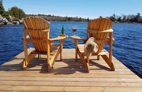 Carling Cabin | Cottage 12 - Three Bedroom - Katawoda Cottages