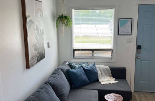 Wasaga Beach Cottage | Cottage ∙ 2 bedrooms ∙ 5 guests