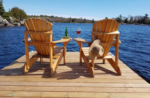 Carling Cabin | Cottage #9 - 2 Bedroom - Katawoda Cottages