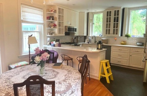 Stratford Bed & Breakfast | Cottage on Caledonia Bed & Breakfast