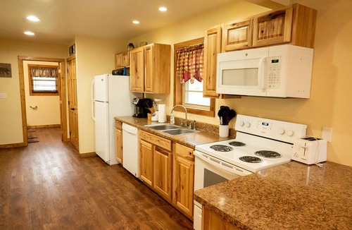 Farmington Cottage | Cottage on Meadow Run - Nature Retreat by Gentle Stream