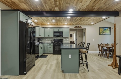 Sabinsville Cottage | Cottage on the Crick-Sits right on Pine Creek