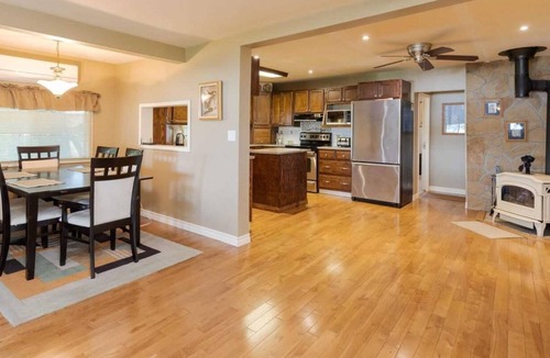 Port Severn Cottage | Cottage on water at oak Bay Gulf Club