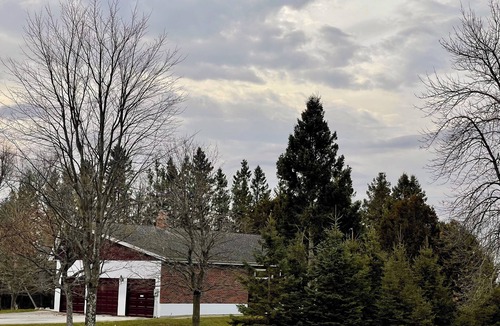 Grey Highlands House | Country Comfort with 8 Acre Private Garden