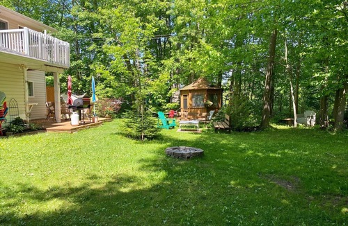 Tay House | Country Hideaway by Georgian Bay