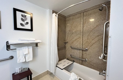 Harrisburg Hotel | Country Inn & Suites by Radisson, Harrisburg - Hershey West, PA