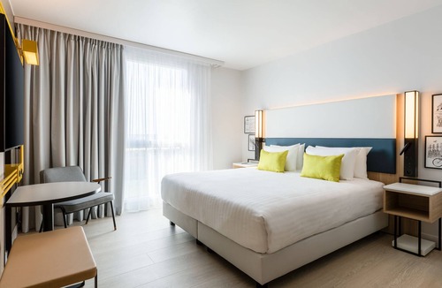 La Source Hotel | Courtyard by Marriott Paris Creteil