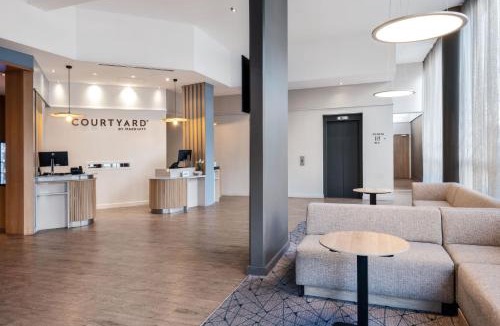 Petit-Colombes Hotel | Courtyard by Marriott Paris La Defense West - Colombes