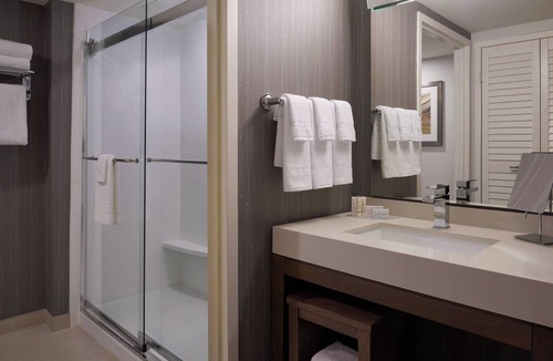 Northeast Mississauga Hotel | Courtyard by Marriott Toronto Airport