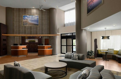 Lake Ronkonkoma Hotel | Courtyard Long Island MacArthur Airport