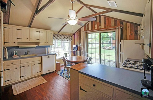 Gaines House | Coyote Cabin on Pristine Pine Creek!