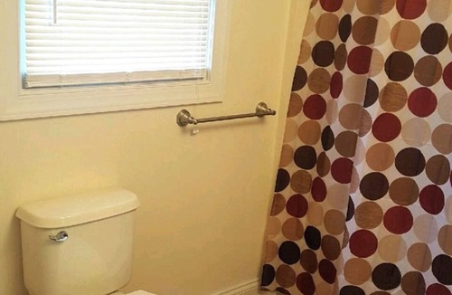 Penbrook House | Cozy 1 bed/1 bath fully furnished ished apartment