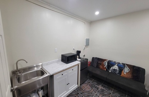 West Babylon Apartment | Cozy 1-bedroom apartment in peaceful West Babylon with AC