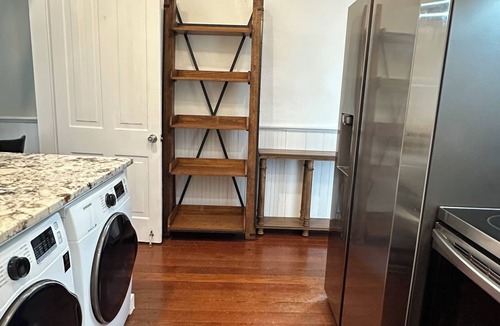 Bywater Apartment | Cozy 1-bedroom apartment in adorable New Orleana with AC