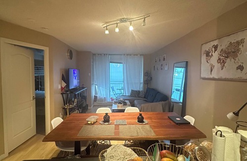 King West Village Apartment | Cozy 1-Bedroom Apartment with Unique View - Available for School Holidays Only