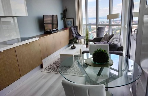 CityPlace Condo | Cozy 1-bedroom condo with AC, WiFi in the heart of Toronto