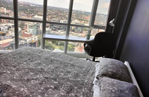 CityPlace Condo | Cozy 1-bedroom condo with AC, WiFi in the heart of Toronto