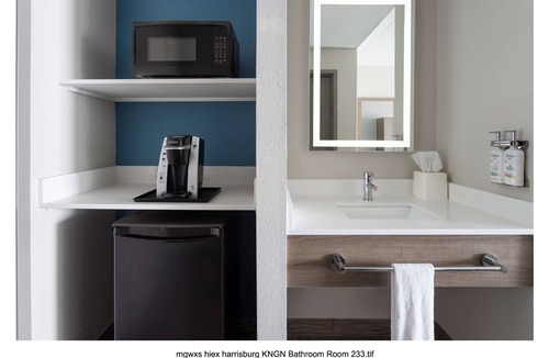 Harrisburg Hotel | Cozy 1-bedroom hotel with AC, fitness room in charming Harrisburg