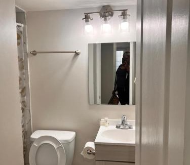 Brampton House | Cozy 1bedroom basement