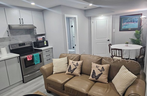 Rosemount Apartment | Cozy 2 Bedrm with separate entrancen