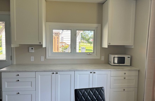 Timiskaming District House | Cozy 2 bedroom Bungalow kms from lakes and parks