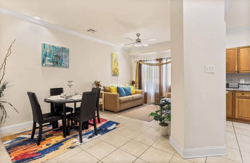 Algiers House | Cozy 2 bedroom Cottage with Double driveway!