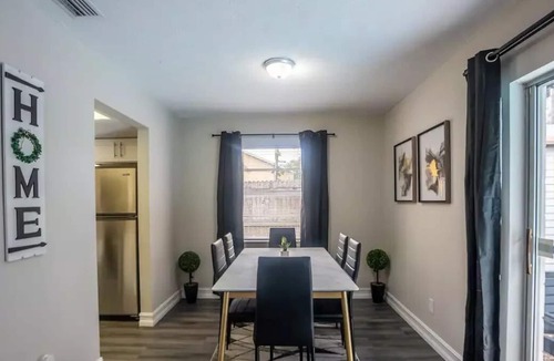 Terrace Park House | Cozy 3/2 Pool Home with Grill and Billiards Table