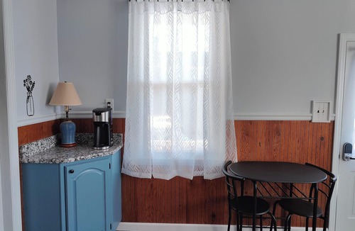 Huntingdon House | Cozy 3-Bedroom Home, Great Location in Downtown Huntingdon