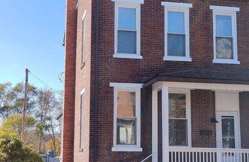 Huntingdon House | Cozy 3-Bedroom Home, Great Location in Downtown Huntingdon