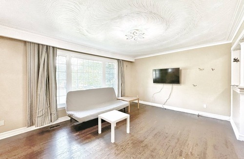 Toronto House | Cozy 3-Bedroom House