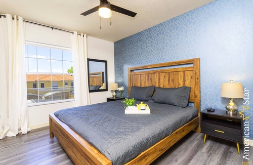 Sunset Lakes House | Cozy 3BR Family Resort Home Private Pool & BBQ!