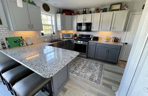 State College House | Cozy 4 Bedroom 3 Bath, 3 miles from PSU campus/downtown in quiet neighborhood