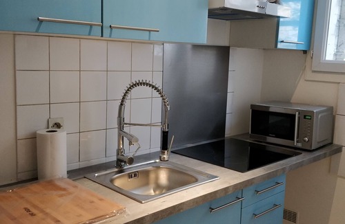 Louis Bertrand-Mirabeau-Semard Apartment | Cozy and bright 1b apartment close to the metro!