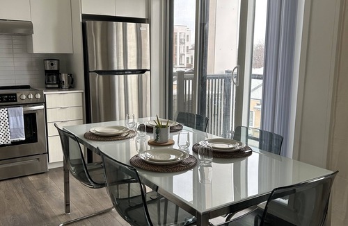 Brookhaven - Amesbury Condo | Cozy apartment in mid-town Toronto with parking. Pet friendly!