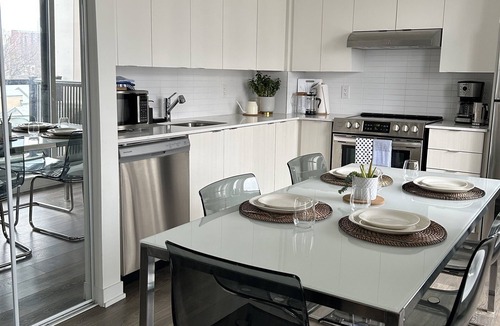 Brookhaven - Amesbury Condo | Cozy apartment in mid-town Toronto with parking. Pet friendly!