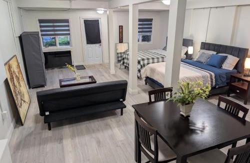 Guelph Apartment | Cozy Bachelor Unit