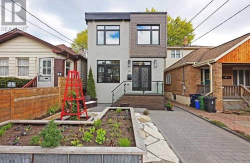 Woodbine - Lumsden House | Cozy Bsmt Apartment w/Parking & Patio - 20mins to Downtown & Beach